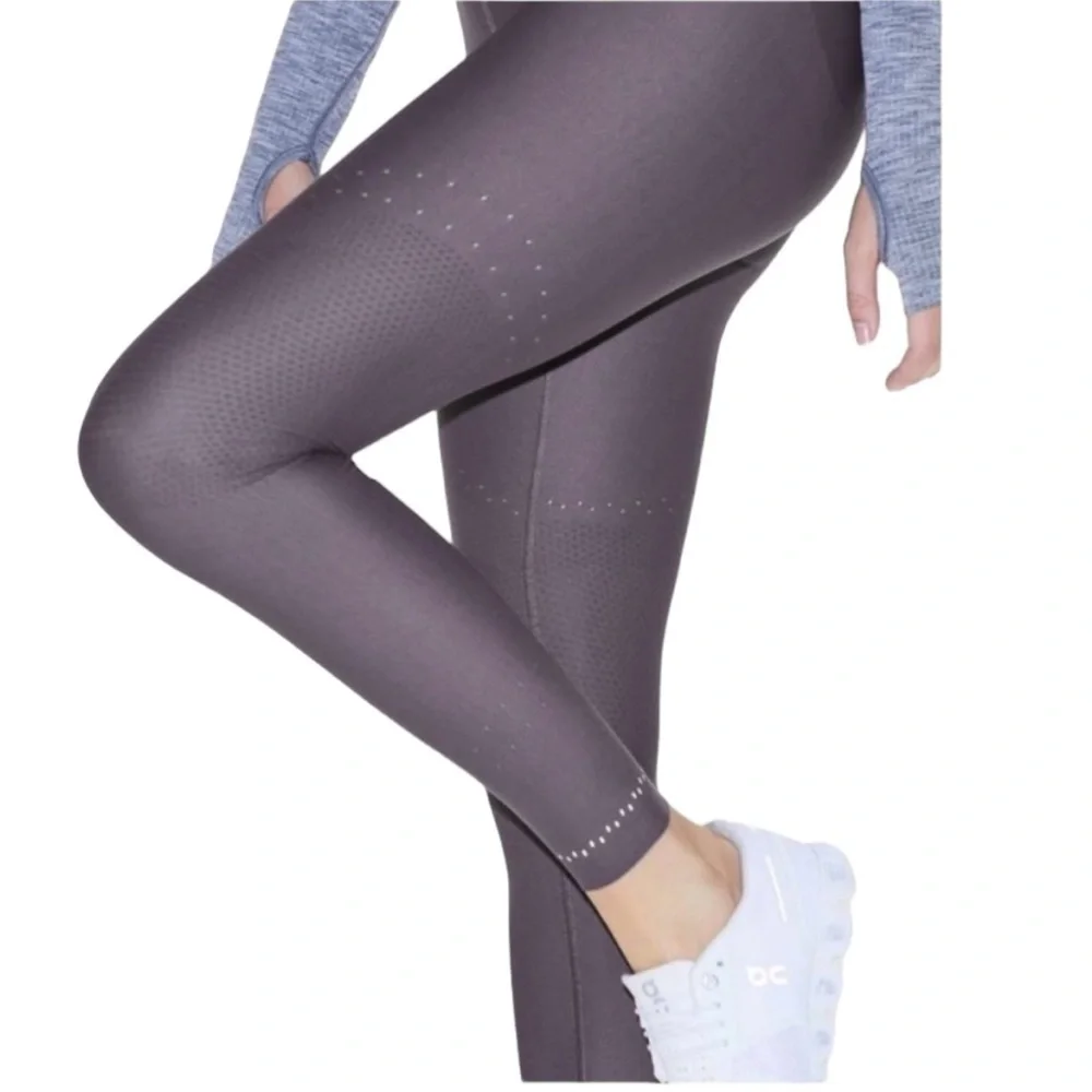 Lululemon Zoned In Tight leggings Moon Phase size 6